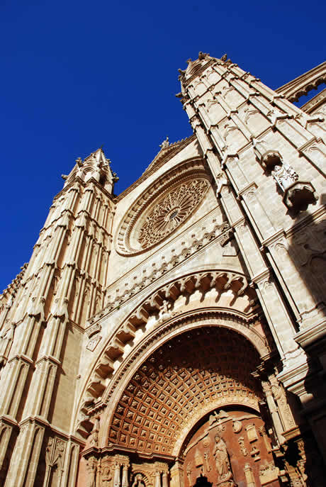 Facciata della cattedrale la seu di maiorca foto